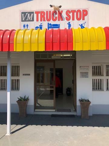 Vm Truck Stop - Shell Estcourt Ngoại thất bức ảnh